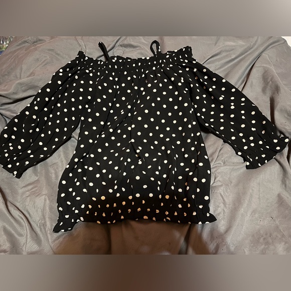 Black polka-dot blouse - Picture 2 of 3